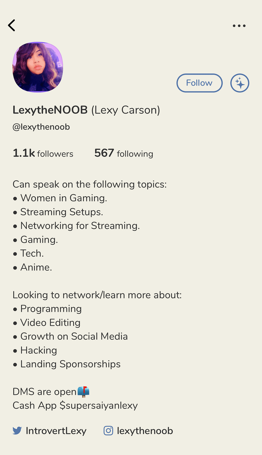 An image of thought leader Lexy Carson's Clubhouse profile.